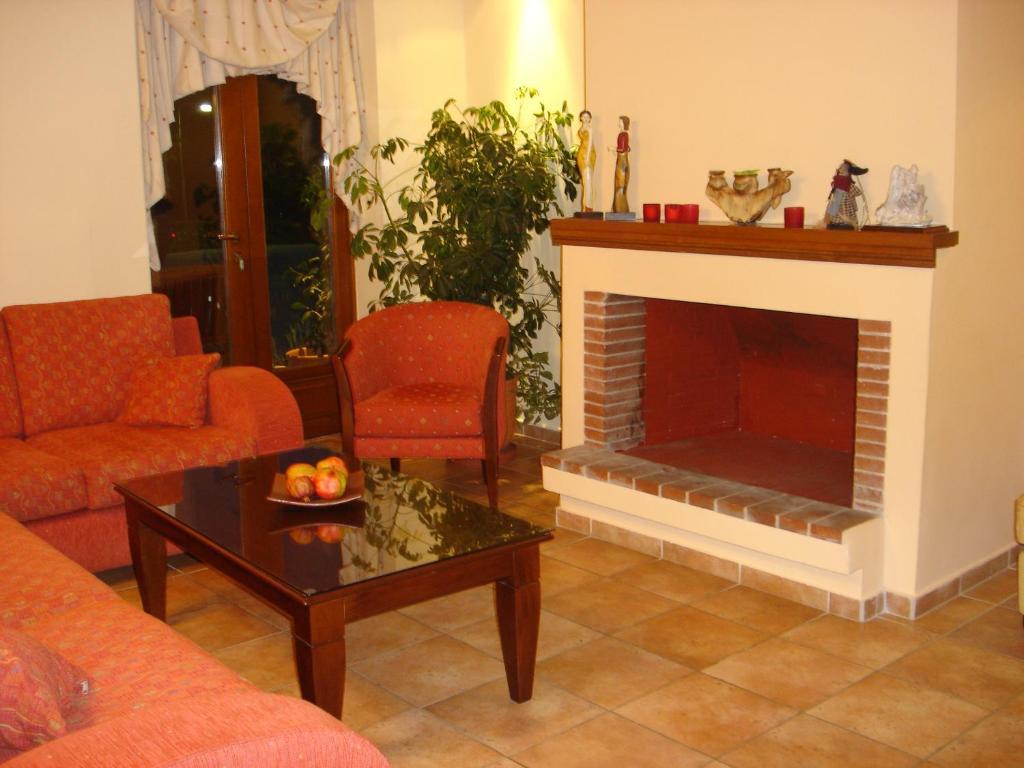 Elatou Hotel Ano Chora Exterior photo